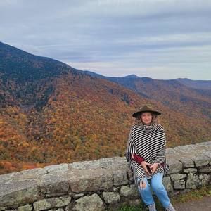 Meet your Posher, Whitney